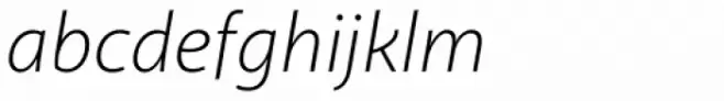 Akagi Light Italic